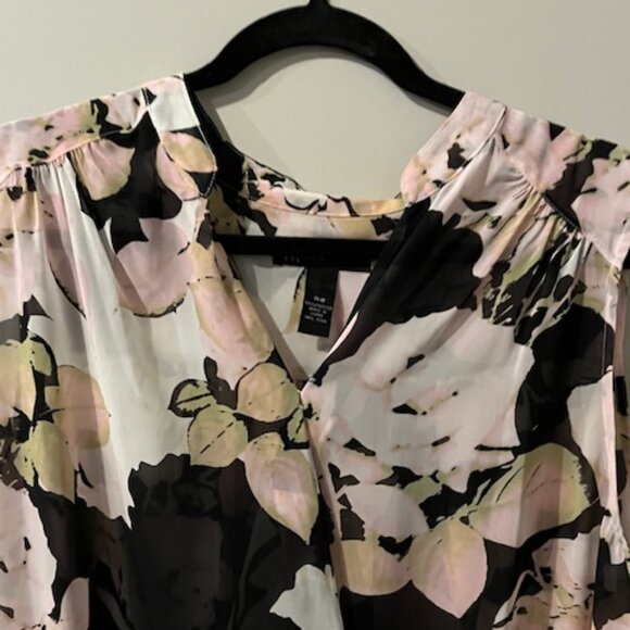 INC International Concepts Women's V Neck Plus Size 18 Floral Top. - Picture 4 of 9